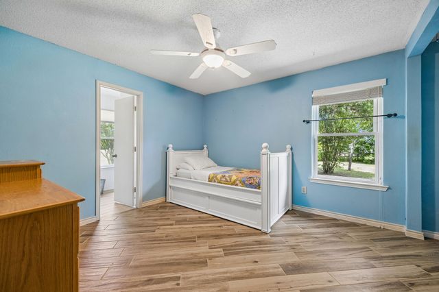 1300 Rock Ridge Road, Lucas, TX 75002