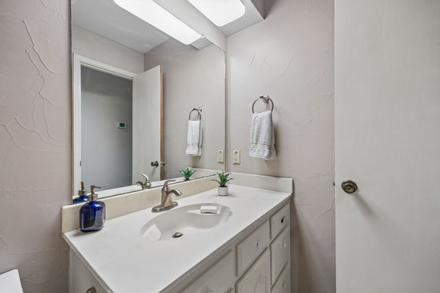 1300 Rock Ridge Road, Lucas, TX 75002