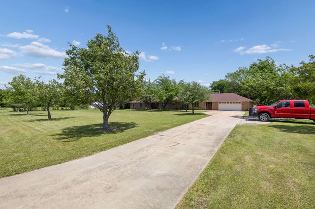 1300 Rock Ridge Road, Lucas, TX 75002