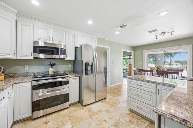 1300 Rock Ridge Road, Lucas, TX 75002