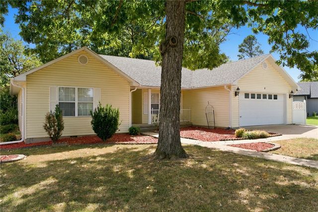 4 Hillcrest Drive, Eureka Springs, AR 72631