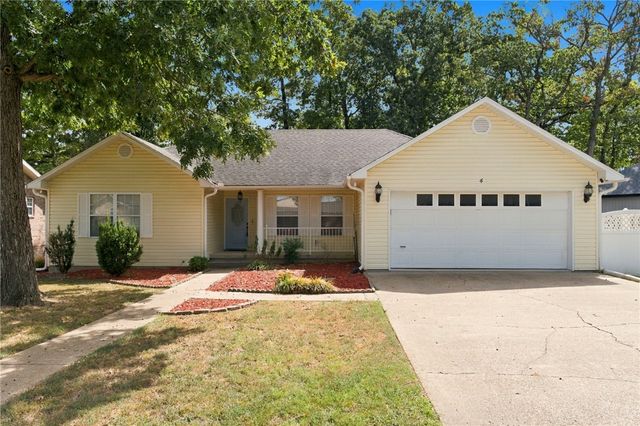 4 Hillcrest Drive, Eureka Springs, AR 72631