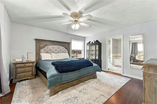 4 Hillcrest Drive, Eureka Springs, AR 72631