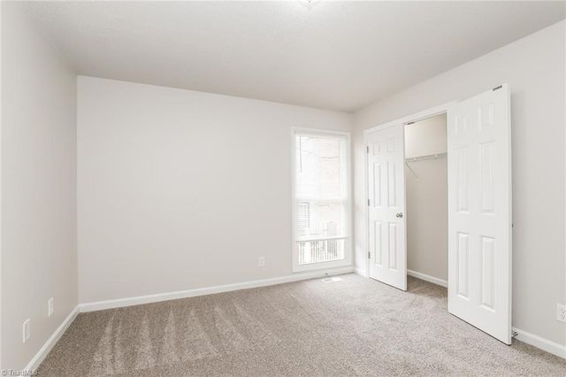 9 Oliver Court, Greensboro, NC 27406