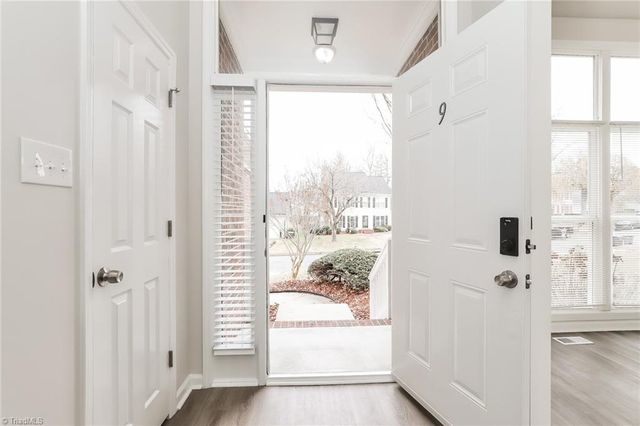 9 Oliver Court, Greensboro, NC 27406