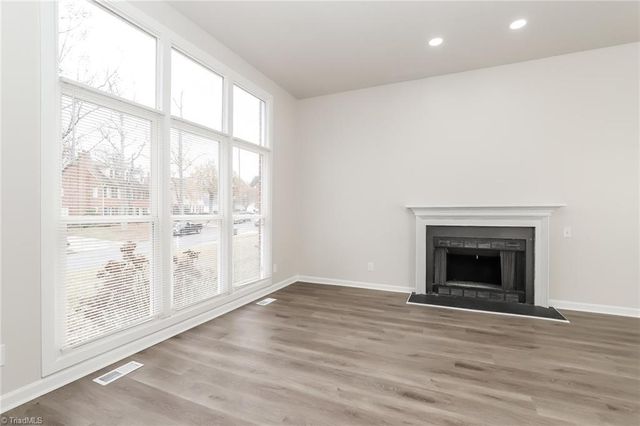 9 Oliver Court, Greensboro, NC 27406