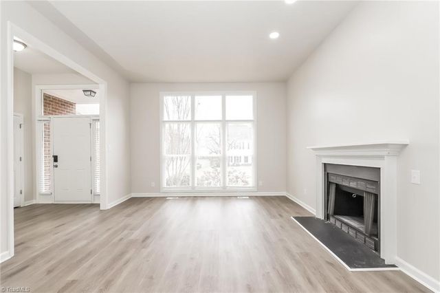 9 Oliver Court, Greensboro, NC 27406