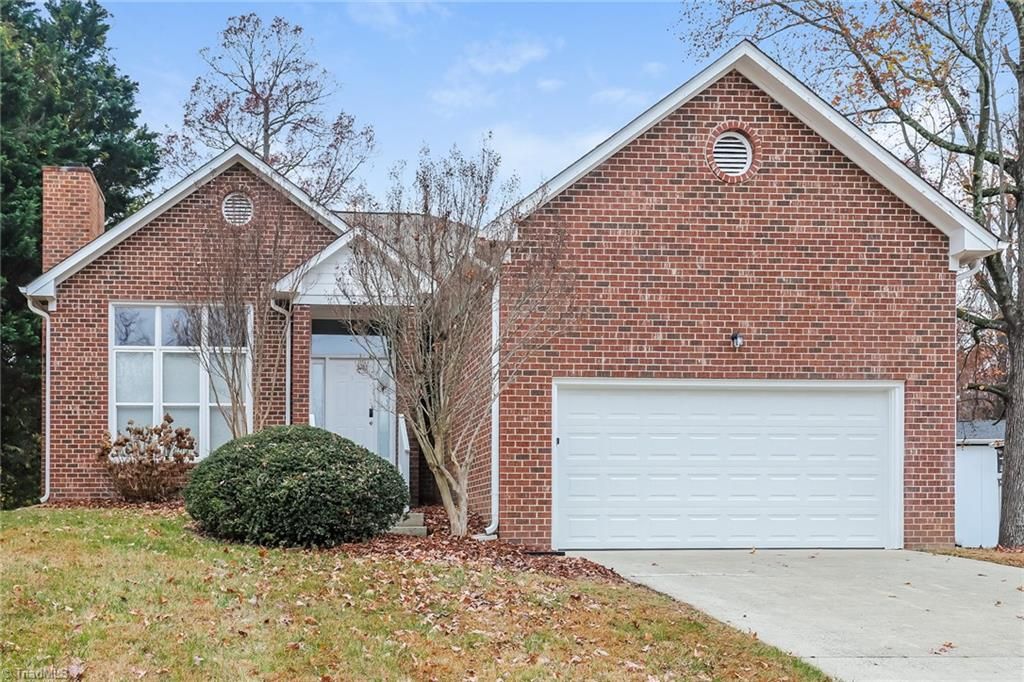 9 Oliver Court, Greensboro, NC 27406