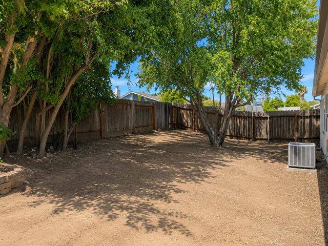 8057 Cornerstone Way, Citrus Heights, CA 95621