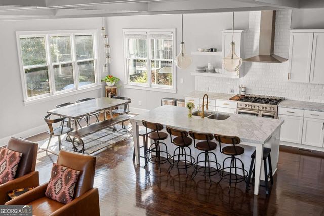 2107 Oakview Road SE, Atlanta, GA 30317