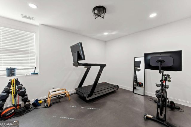 2107 Oakview Road SE, Atlanta, GA 30317