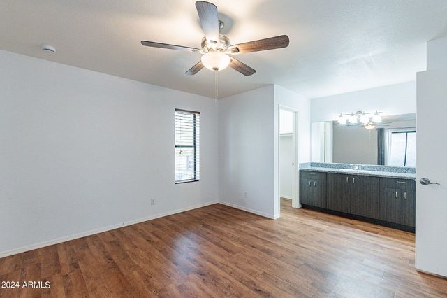 850 S RIVER Drive 2073, Tempe, AZ 85281