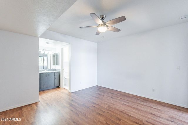 850 S RIVER Drive 2073, Tempe, AZ 85281