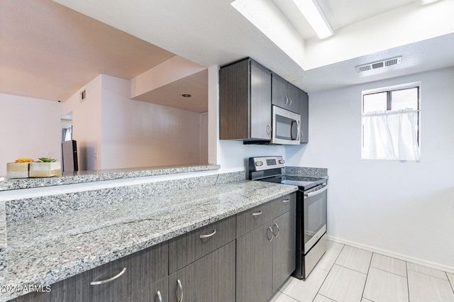 850 S RIVER Drive 2073, Tempe, AZ 85281