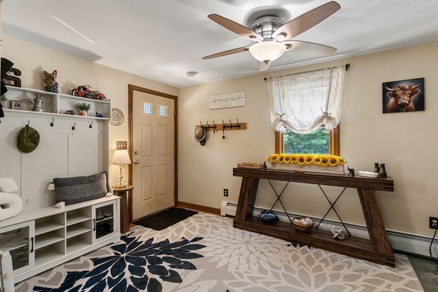 229 Tispaquin St, Middleboro, MA 02346