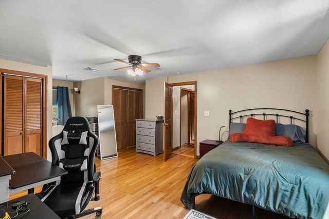 229 Tispaquin St, Middleboro, MA 02346