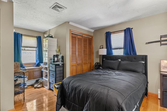 229 Tispaquin St, Middleboro, MA 02346