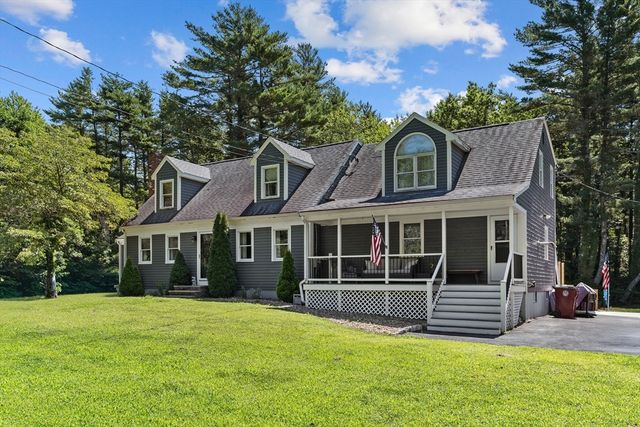 229 Tispaquin St, Middleboro, MA 02346
