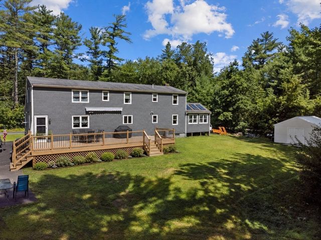 229 Tispaquin St, Middleboro, MA 02346
