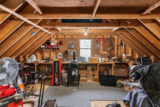 229 Tispaquin St, Middleboro, MA 02346