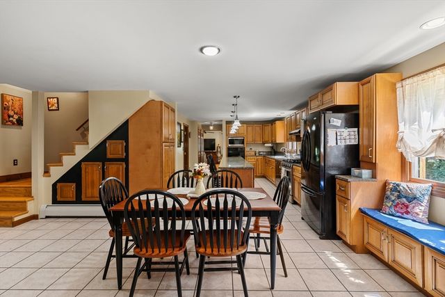 229 Tispaquin St, Middleboro, MA 02346