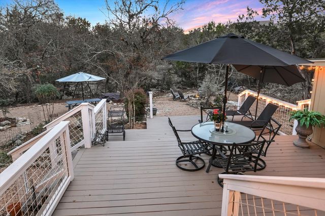 11 CREEKSIDE DR, Wimberley, TX 78676