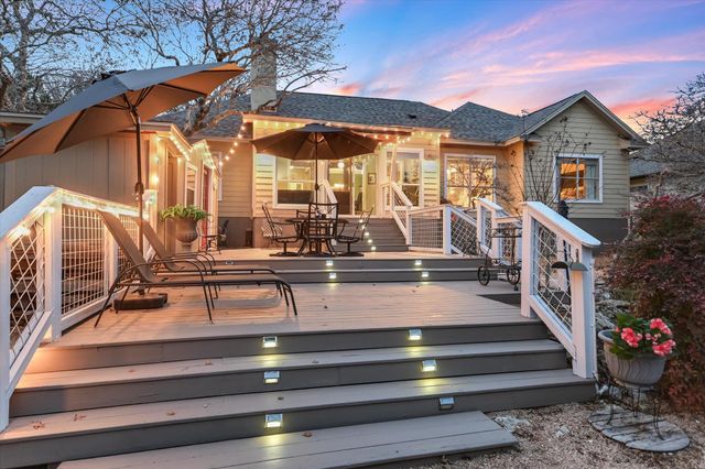 11 CREEKSIDE DR, Wimberley, TX 78676