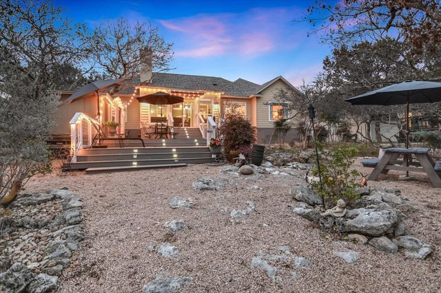 11 CREEKSIDE DR, Wimberley, TX 78676
