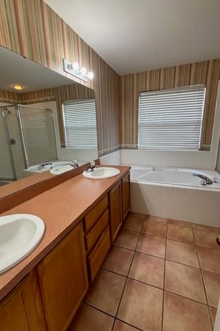 4909 Park View Court, Tallahassee, FL 32311