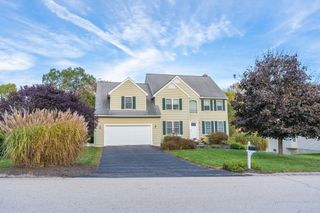 24 Susan Dr, Dudley, MA 01571