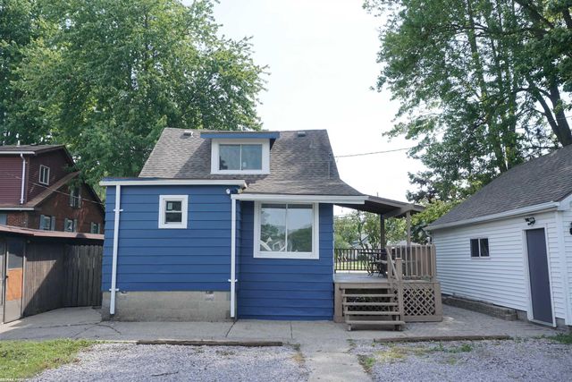 29455 S River Road, Harrison Twp, MI 48045