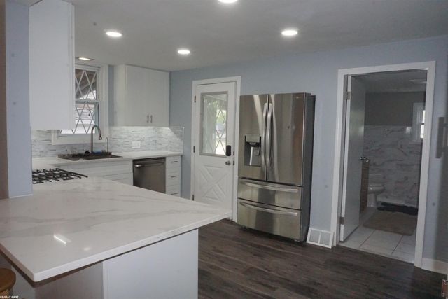 29455 S River Road, Harrison Twp, MI 48045