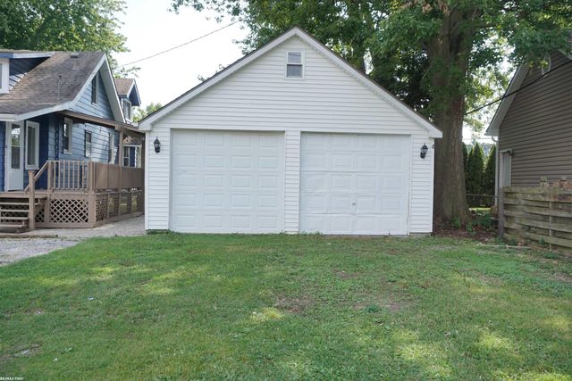 29455 S River Road, Harrison Twp, MI 48045