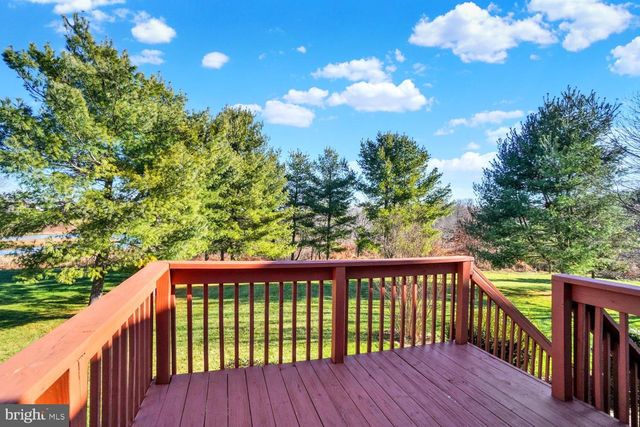 94 PISTON CT, Stewartstown, PA 17363