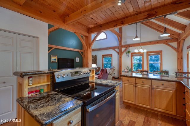 950 E Osprey Lane, Pinetop, AZ 85935