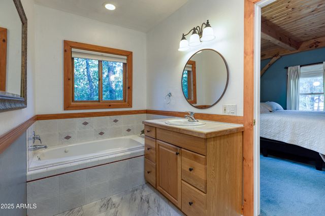 950 E Osprey Lane, Pinetop, AZ 85935