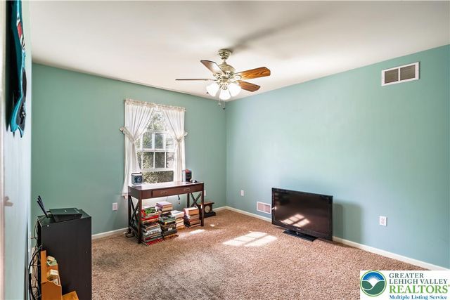 410 Maxine Drive, Towamensing Twp, PA 18235