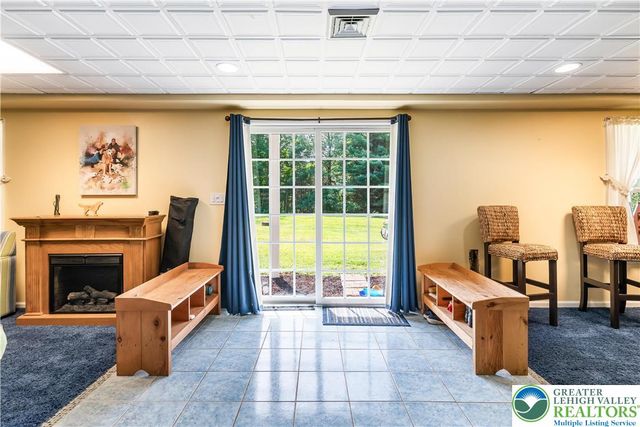 410 Maxine Drive, Towamensing Twp, PA 18235