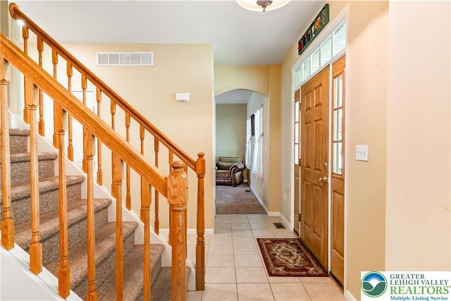 410 Maxine Drive, Towamensing Twp, PA 18235