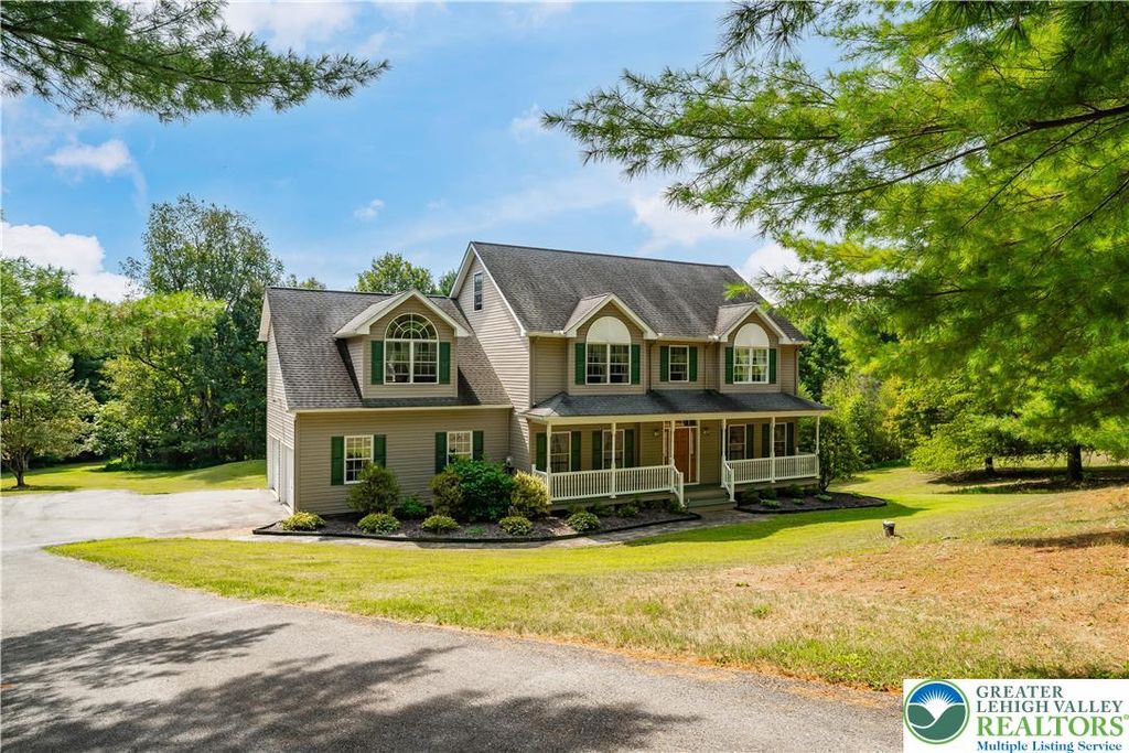 410 Maxine Drive, Towamensing Twp, PA 18235