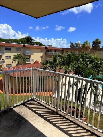 7505 SW 82nd St 305, Miami, FL 33143