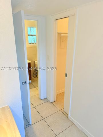 7505 SW 82nd St 305, Miami, FL 33143