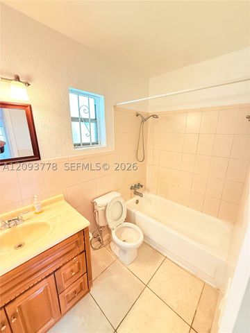 7505 SW 82nd St 305, Miami, FL 33143