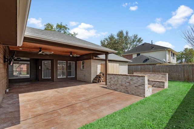 3106 Lee Circle Court, Pearland, TX 77581