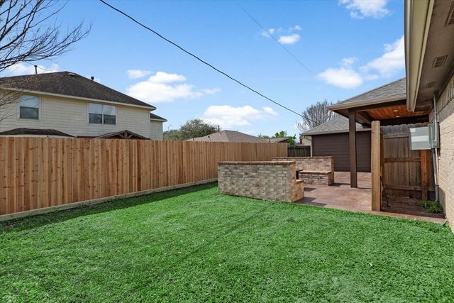 3106 Lee Circle Court, Pearland, TX 77581