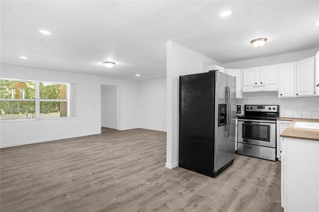 516 PITT STREET, Wildwood, FL 34785