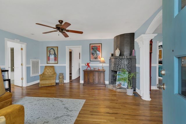 118 East Due West Avenue, Madison, TN 37115