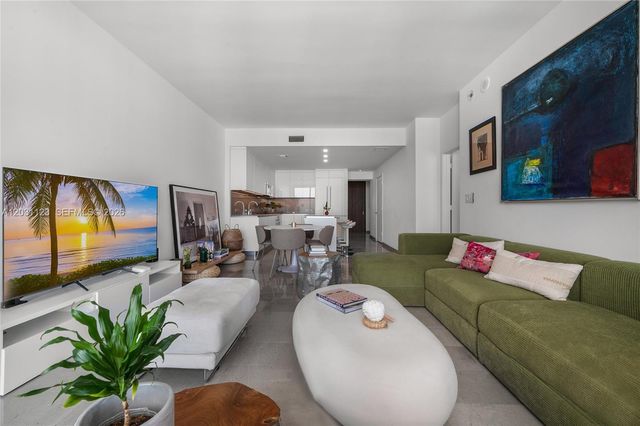 88 SW 7th Street 3208, Miami, FL 33130