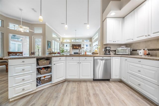 5922 NW 72ND STREET, Gainesville, FL 32653