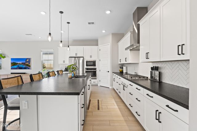 1463 E LODGEPOLE Drive, Gilbert, AZ 85298